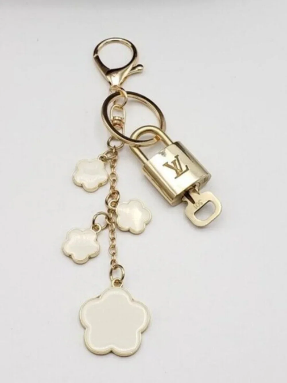 Louis Vuitton Gold Padlock 🔒 Key Set Authentic LV w/ Unbranded Flower Keychain - Picture 7 of 15